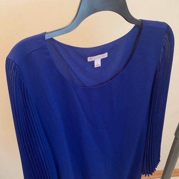 Blouse 100% polyester by Dress Barn - Picture 3 of 5